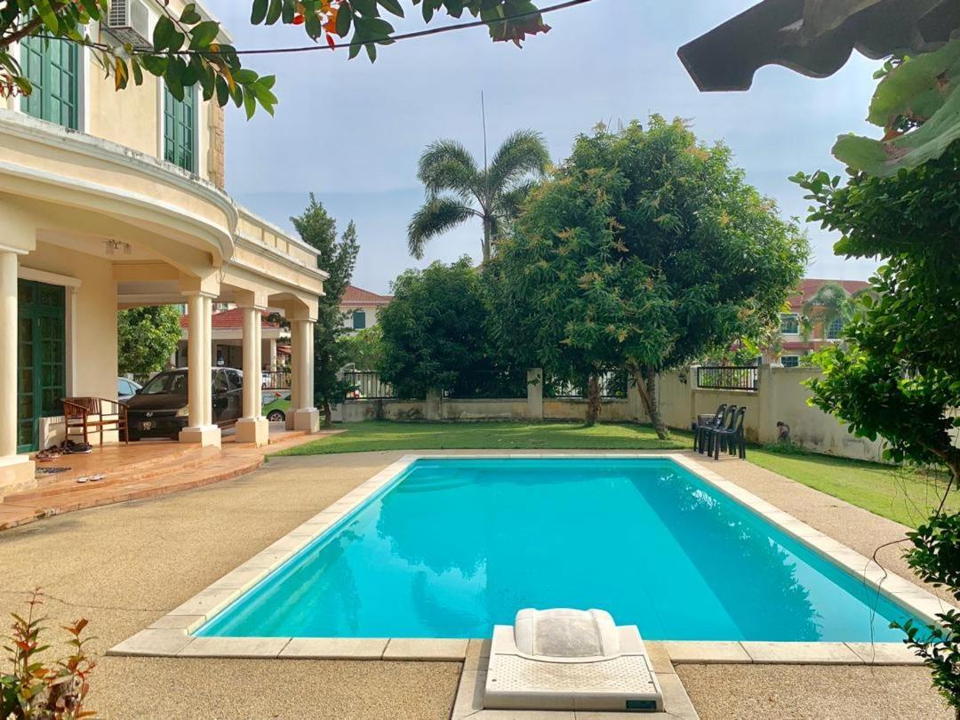 Villa Shamir เซปัง ภายนอก รูปภาพ