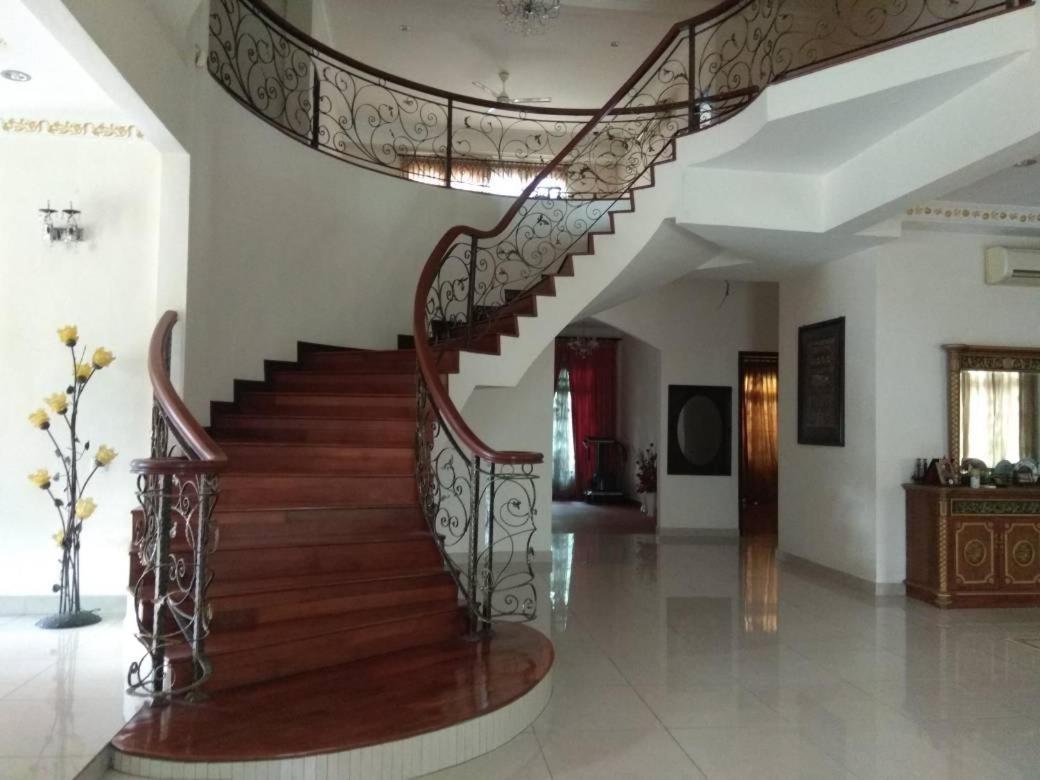 Villa Shamir เซปัง ภายนอก รูปภาพ