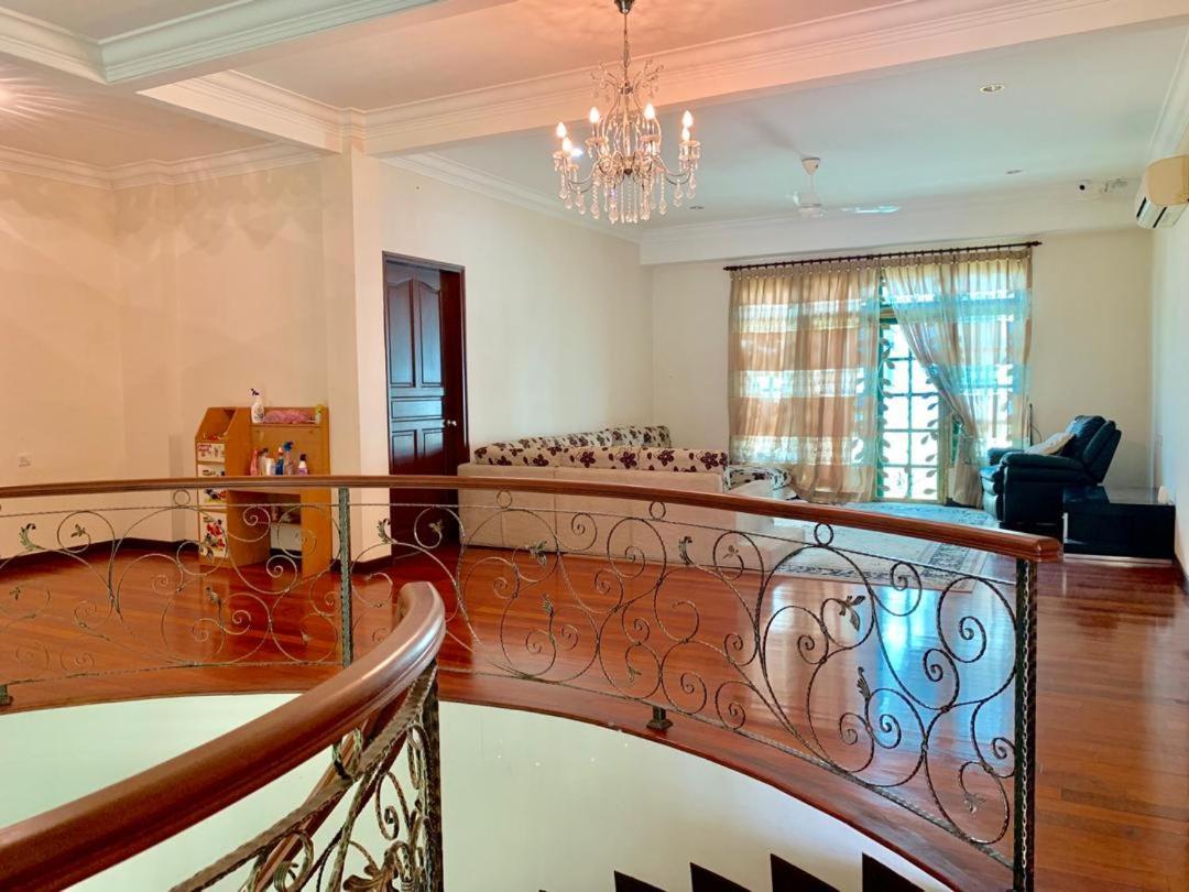 Villa Shamir เซปัง ภายนอก รูปภาพ