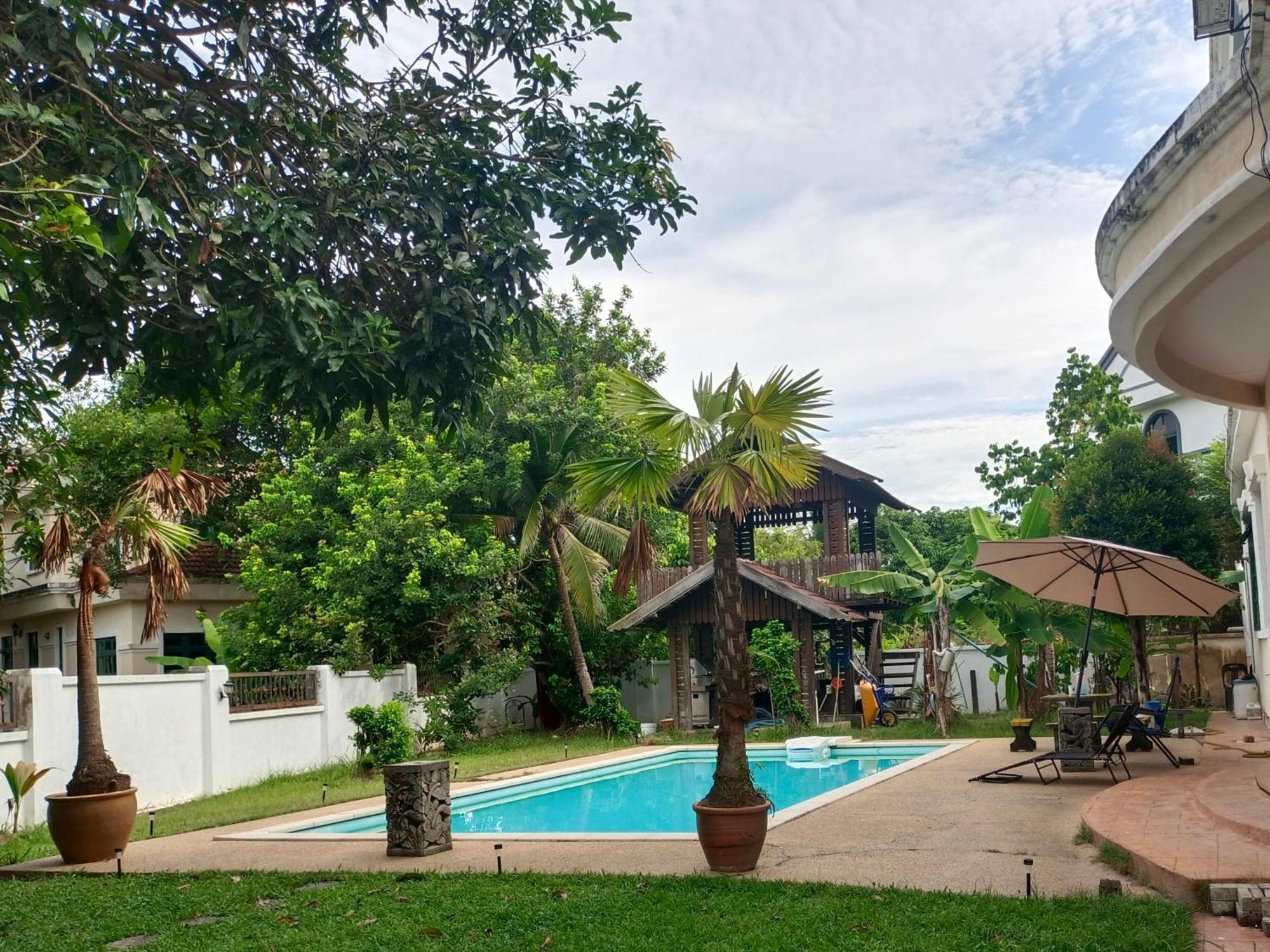 Villa Shamir เซปัง ภายนอก รูปภาพ