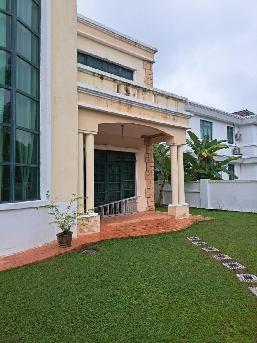 Villa Shamir เซปัง ภายนอก รูปภาพ